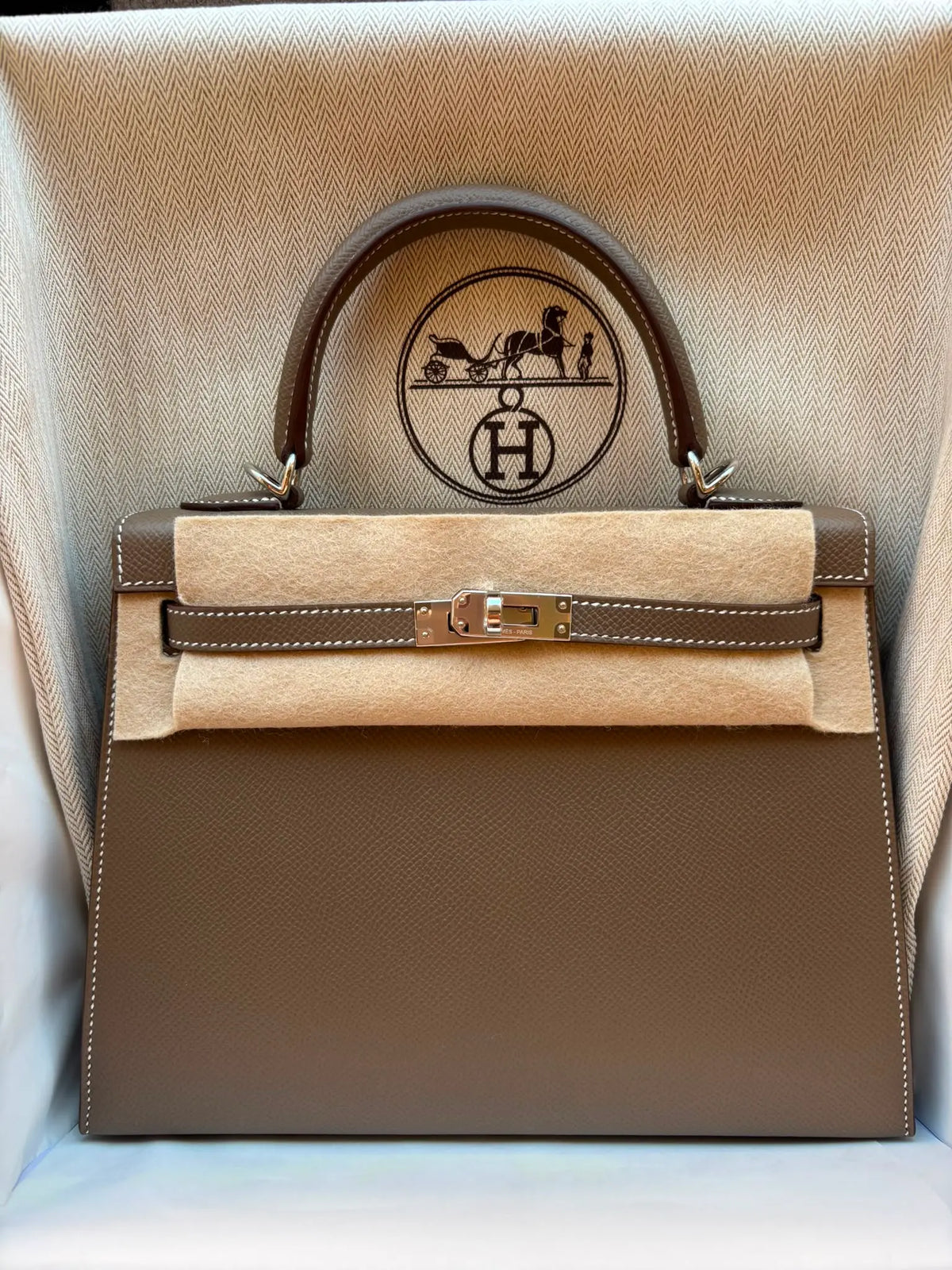 Kelly 25 Étoupe Epsom PHW
